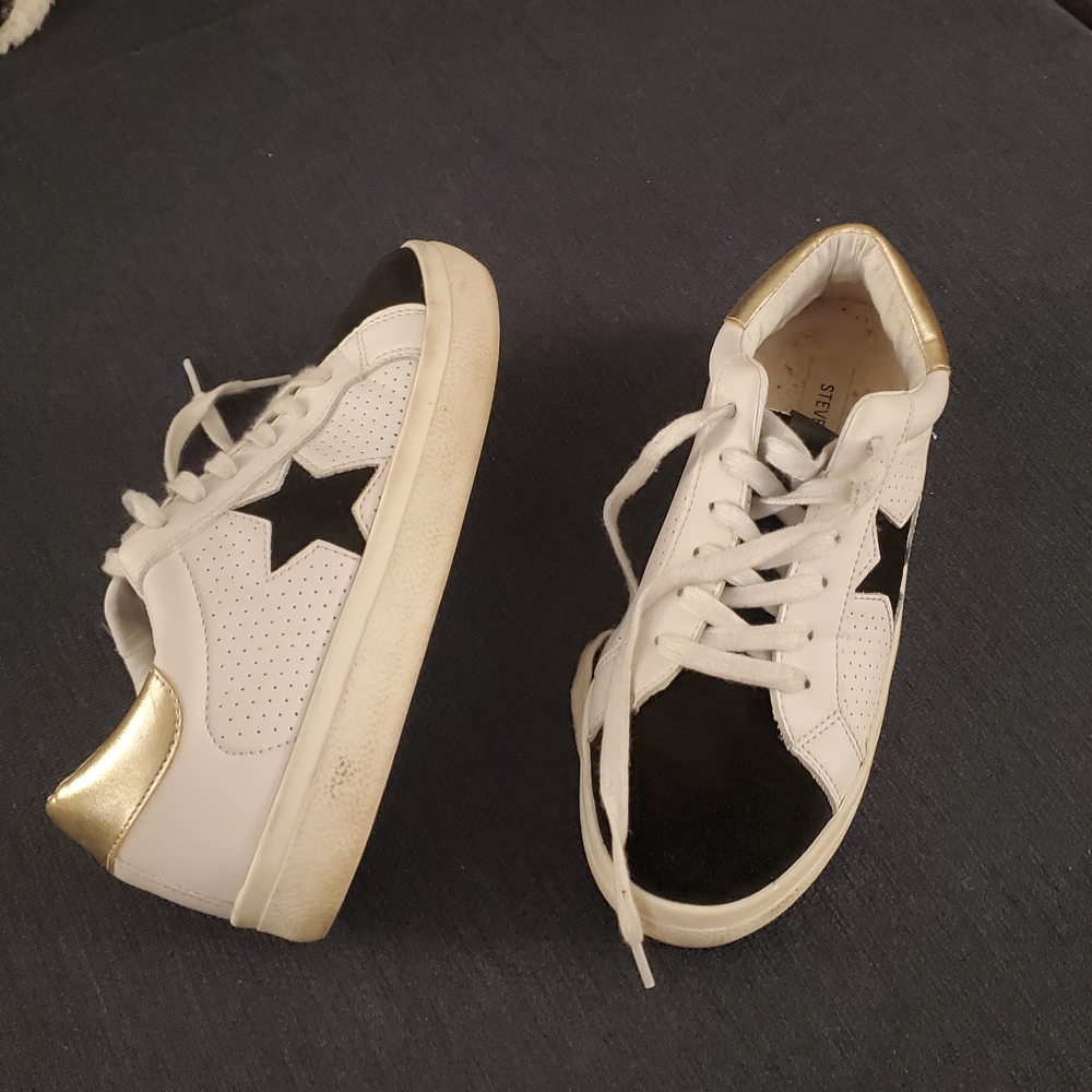 Steve Madden Sneakers